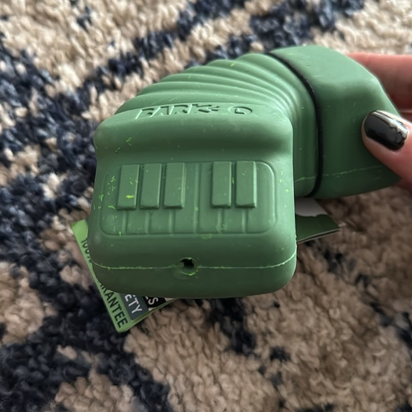 Bark Squeaksbox - Picture 2 of 4